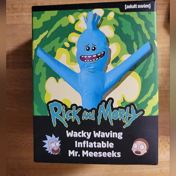 Rick and morty meeseeks inflatable 18" Brand New in Box - Picture 2 of 5